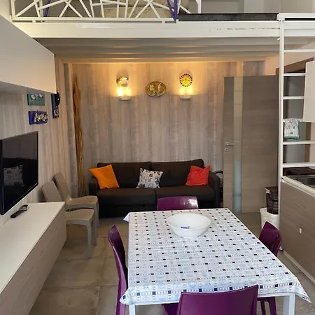 Recente Costruzione, Centrale, Tutti I Comfort ポッツァッロ