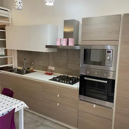 Recente Costruzione, Centrale, Tutti I Comfort Holiday home